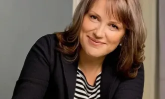 Политическа шизофрения Така определи вчерашната невъзможност на депутатите да излъчат