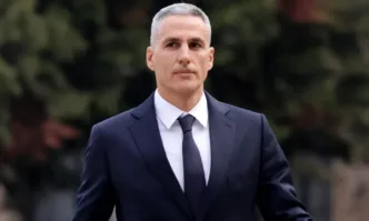 Тежка чистка по високите етажи и скандални назначения тихомълком? Откога правителството на Гюров се готви за това?