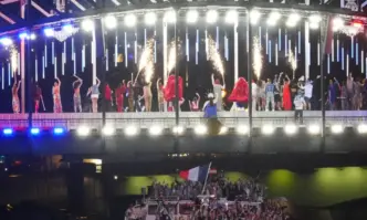 Зрелищната впечатляваща и напоена с дъжд церемония по откриването на