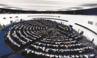 Новата дясна фракция в Европейския парламент  Патриоти за Европа чието