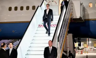 Държавният секретар на САЩ Антъни Блинкен кацна в Израел за