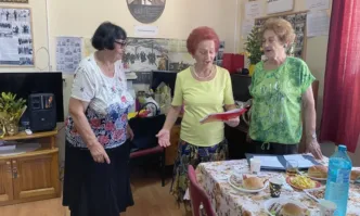 Учителят Стефка Станева празнува 80-годишнина
