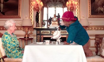 Зрелищен концерт пред Бъкингамския дворец сложи финал на 4 дневните тържества