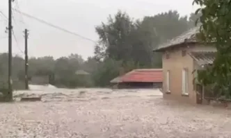 Жертва на потопа в Карловско? Село Богдан е откъснато