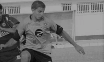 Бивш футболист на Нефтохимик почина от COVID-19 на 31 години