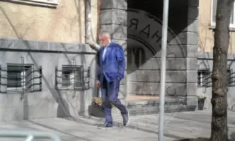 Култова личност в родния бизнес отново се появи на светло