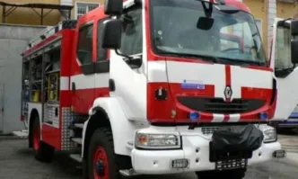 Изгорял тир затруднява движението по Тракия