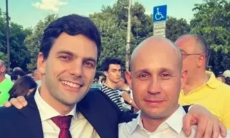 Кандидатът за депутат от Продължаваме промяната Бисер Русимов съобщи във Фейсбук