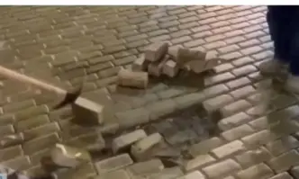 Започна нов ремонт на ремонта на жълтите павета в центъра