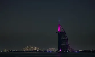 Трима загинали и десетки ранени при ирански удари в ОАЕ