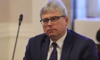 Абсолютен куриоз се случи с председателят на НЗОК Станимир Михайлов