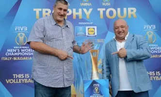 Варна посрещна купата на Световното първенство по волейбол
