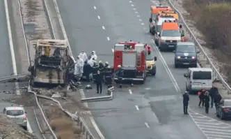 Минавал границата 113 пъти без разрешително за превоз на пътнициСъдът