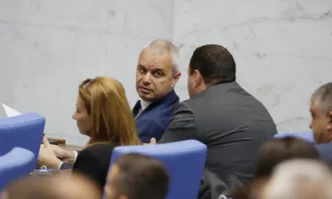 Възраждане предлага Народното събрание да приеме декларация за РСМ съобщиха