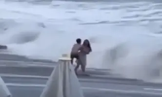 Втори ден издирват момиче изчезнало край бреговете на Сочи в