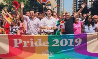 Премиерът на Канада Джъстин Трюдо показа толерантност в гей парад (СНИМКА)
