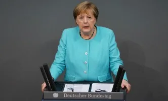 Меркел: ЕС трябва да търси пряк контакт с Путин