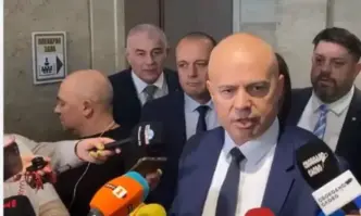 Депутатите на БСП отиват на среща с премиера акад Николай