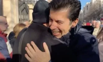 Евгени ПетровКак му липсва сега Трактора на Татко Петко Стоян БончевКиро