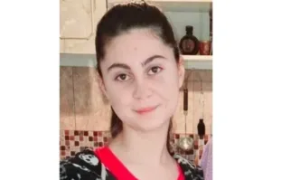 Полицията в Шумен издирва 13 годишната Ангела Анютова Александрова по молба