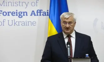 Украйна призова Румен Радев да не възпрепятства подкрепата на Европейския