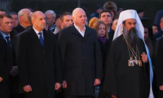 С болка трябва да признаем че сме един разделен народ