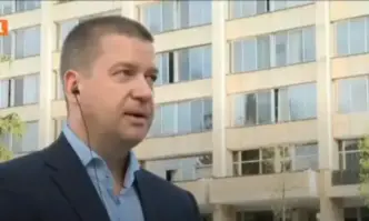 Предупредихме всички заведения че ако при тях работят нерегламентирано подобни