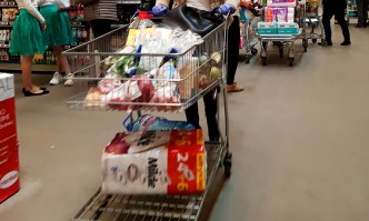 Основните хранителни продукти като сирене кашкавал месо и месни произведения