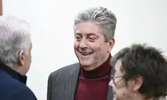 Румен Радев категорично няма да заличи столетницата смята президентът 2002