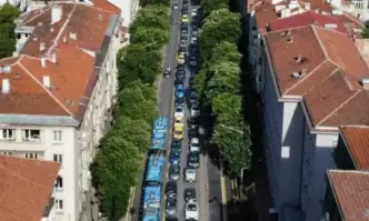 От Фейсбук профила на Антон Хекимян Задръсти София Това е