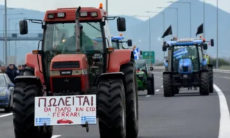 Протестиращите гръцки фермери възнамеряват да блокират всички гранични пунктове включително