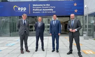 Вебер, Туск и Лопес с подкрепа към ГЕРБ