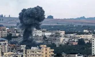 Израелската армия нанася ответни удари по Ливан
