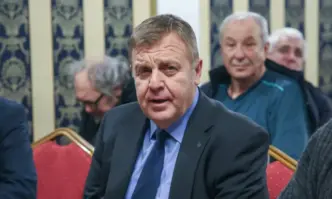 Красимир Каракачанов се връща начело на ВМРО Той беше избран