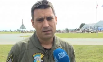 Пилотът на падналия изтребител е майор Валентин Терзиев, началник на щаб на ескадрила