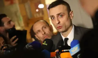 От Фейсбук профила на Борис МарковСложете Митко Бербатов служебен на