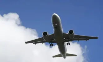 Европейски авиопревозвачи съобщиха че отменят полети до и от Бейрут