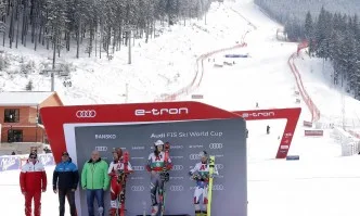 Министър Кралев награди победителя в гигантския слалом от Световната купа по ски в Банско Хенрик Кристоферсен (СНИМКИ)