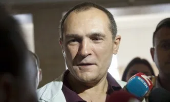 Васил Божков няма да се върне в България