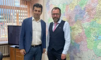 Нов корупционен скандал с потенциал да разтърси политическата сцена се