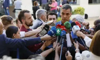 Испанските екзитполове показват че Социалистическата работническа партия на премиера Педро