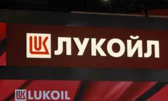Комисията за защита на конкуренцията изиска подробни данни от Лукойл