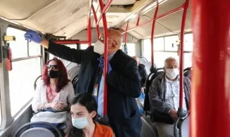 Шофьорите в градския транспорт в София отново продават билети