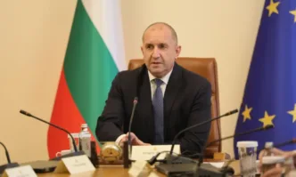 На среща при премиера са бизнесът, синдикатите и регулаторите - фокусът са високите цени