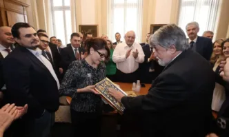 Председателят на Народното събрание празнува своя рожден ден на работното