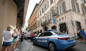 При зрелищен обир в луксозен бижутериен магазин на Булгари през