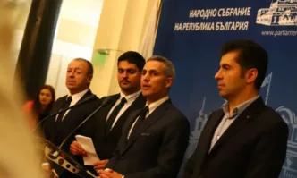 Кирил Петков е договарял комисия за Радостин Василев с ДПС