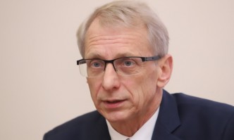 Темпът на пристигане на тестовете не позволява да върнем всички