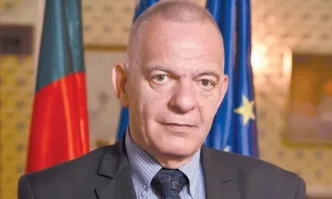 В момента моряците са в добро здравословно състояние и имат