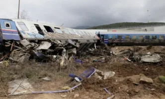 Продължава разследването на влаковата катастрофа в Гърция